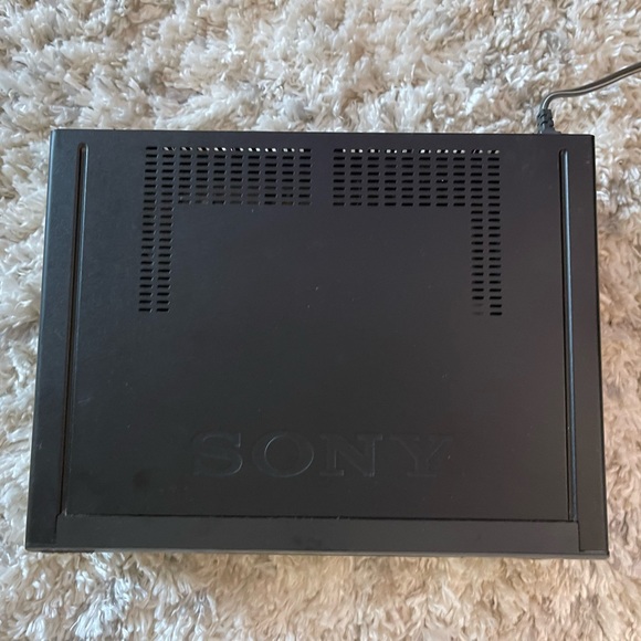 FOR PARTS / REPAIRS Sony SLV-675HF 4-Head VCR Video Cassette Player - Picture 4 of 9